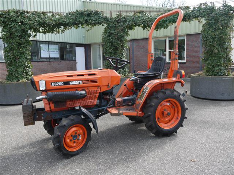 B6200