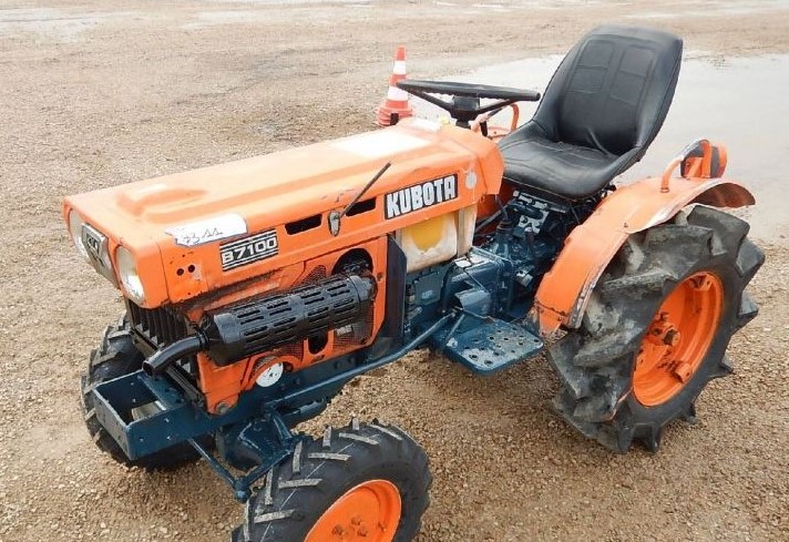 B7100