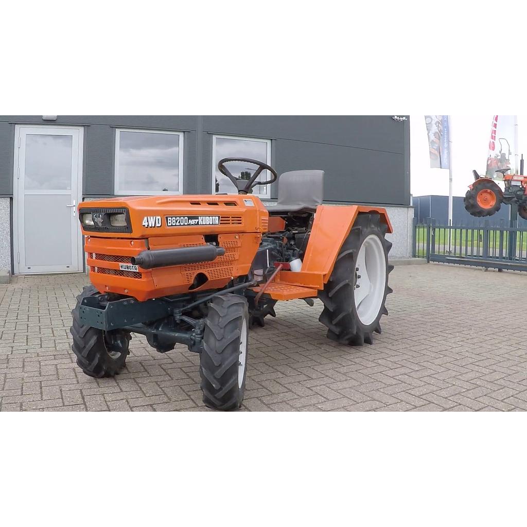 B8200